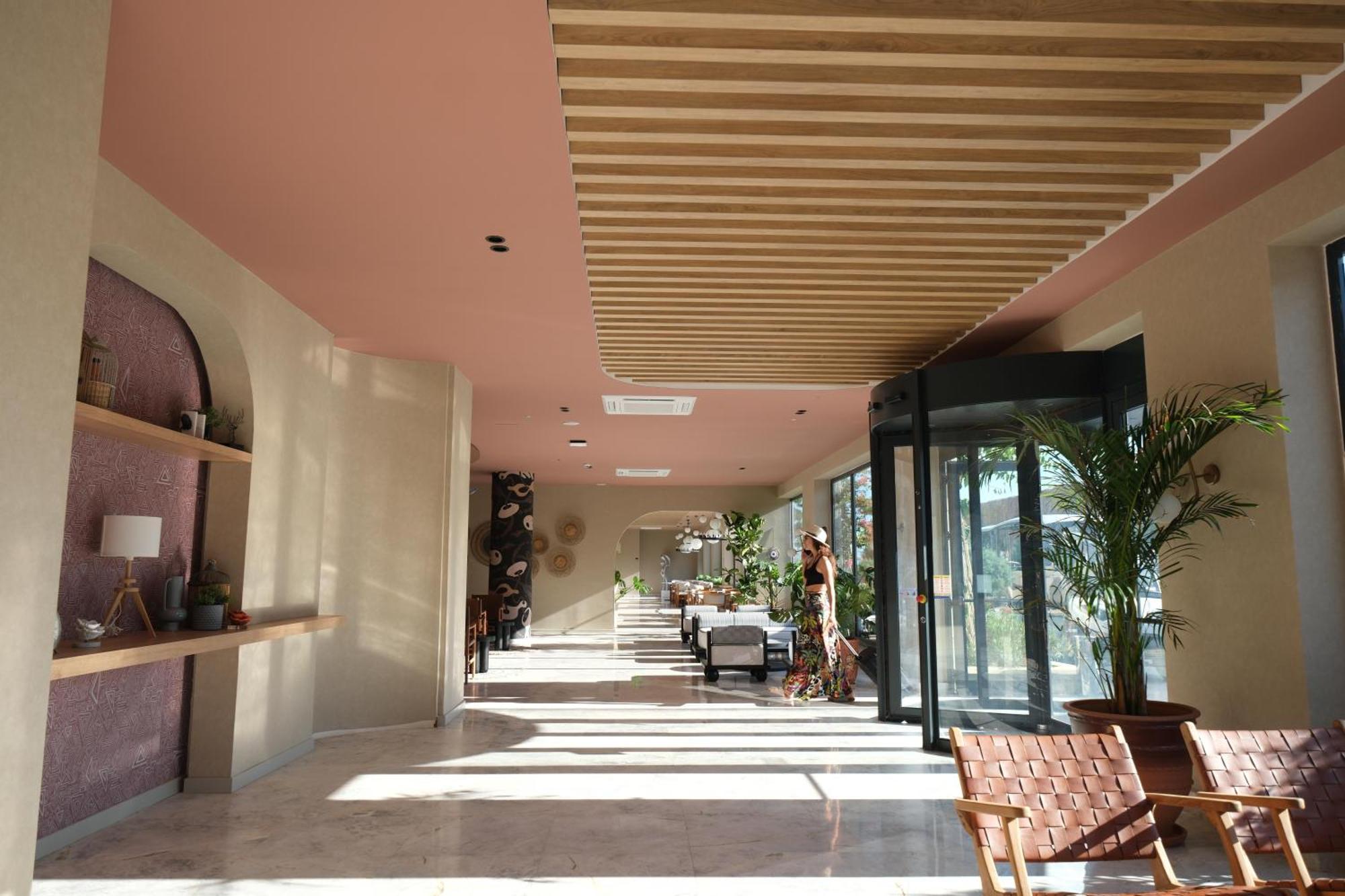 Lures Hotel كالكان المظهر الخارجي الصورة