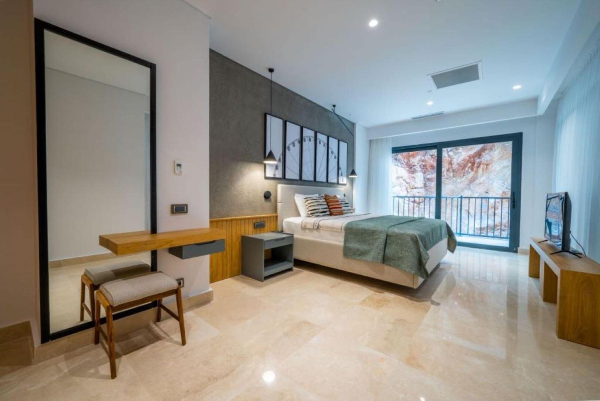 Lures Hotel كالكان المظهر الخارجي الصورة