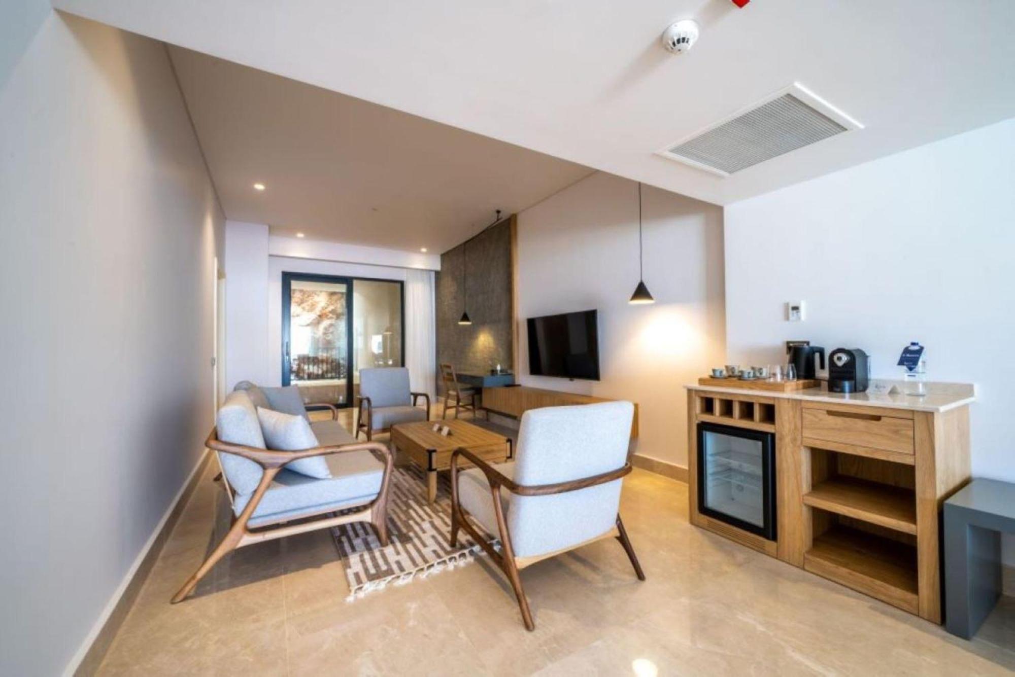 Lures Hotel كالكان المظهر الخارجي الصورة