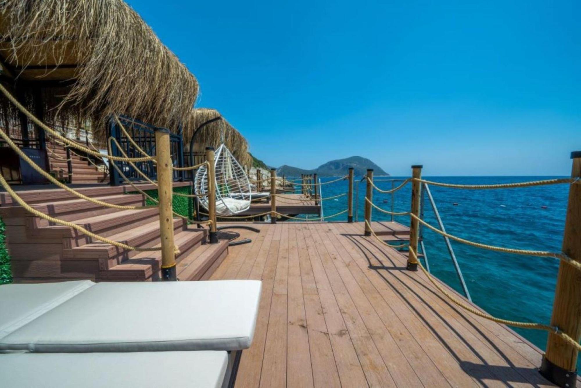 Lures Hotel كالكان المظهر الخارجي الصورة